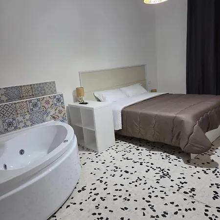 Happy House Herculaneum *