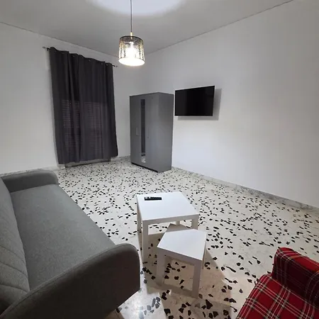 Happy House Herculaneum Apartman *