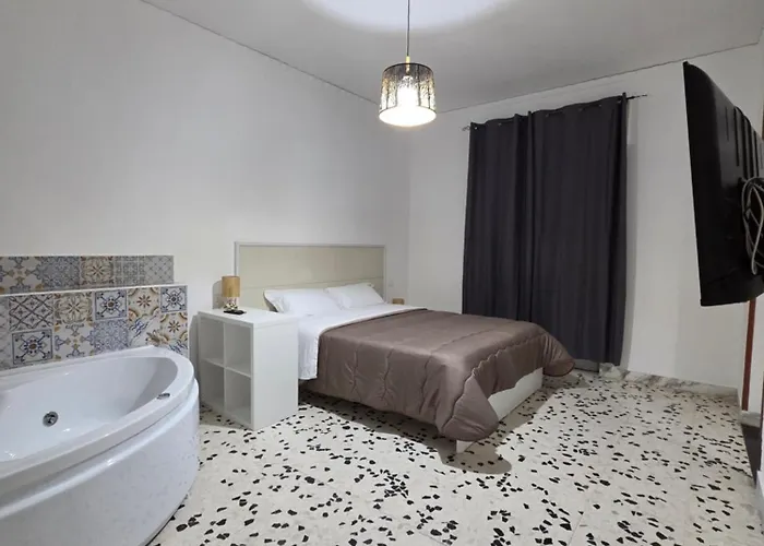 Happy House Herculaneum *